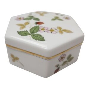 Wedgwood Wild Strawberry Bone China Hexagonal Trinket Box Made in England